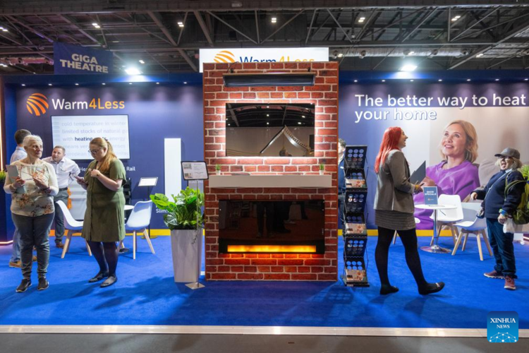custom exhibition stand design warm4less