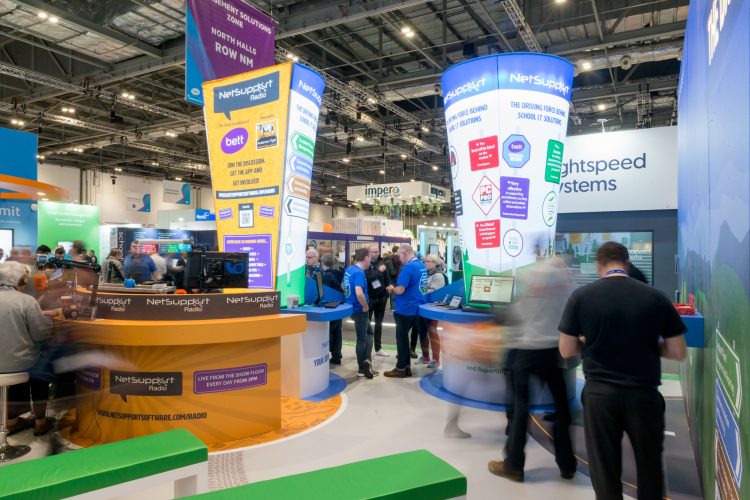 Netsupport stand